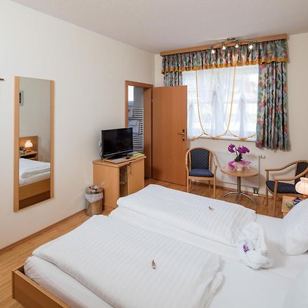 ברוק אן דר מור Gasthaus Pension Zum Lustigen Steirer חדר תמונה